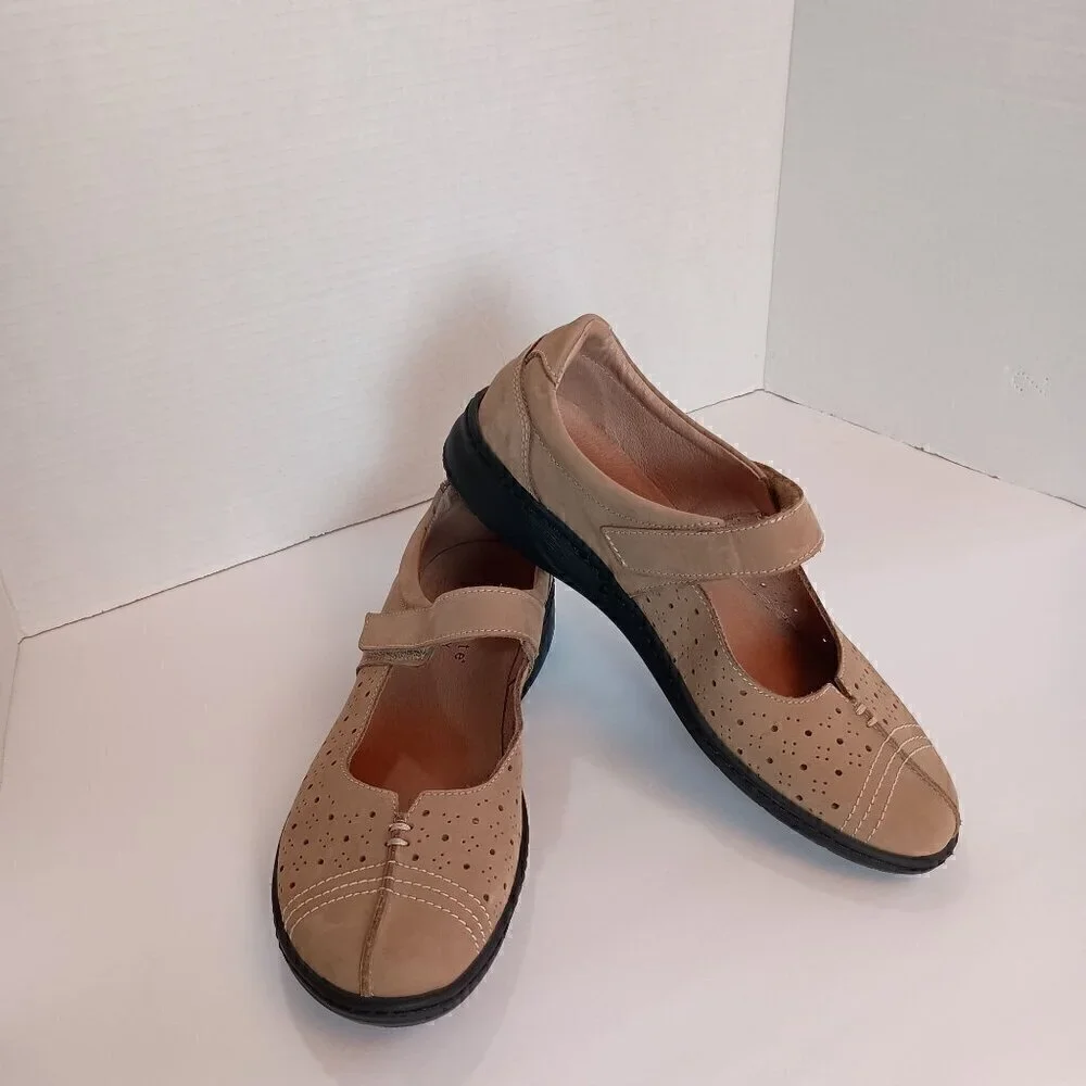 David Tate Bergamo Beige Women's Casual/Comfort Shoes With Hook and Loop closure